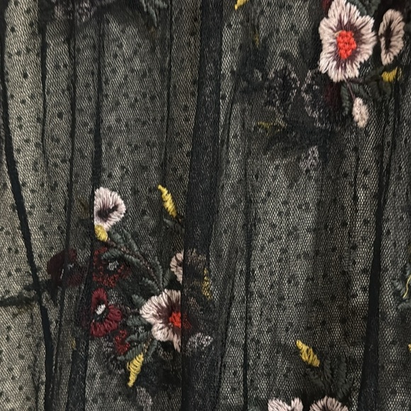 American Eagle Outfitters Black and Pink Floral Dress Net Overlay - Picture 2 of 7